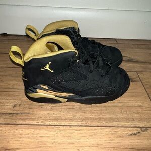 Nike Air Jordan Jumpman MVP Black Metallic Gold DZ5576-007 Kids Size 10C